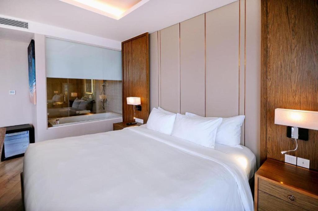 Luxury Seaview Panorama Nha Trang By Luna Extérieur photo